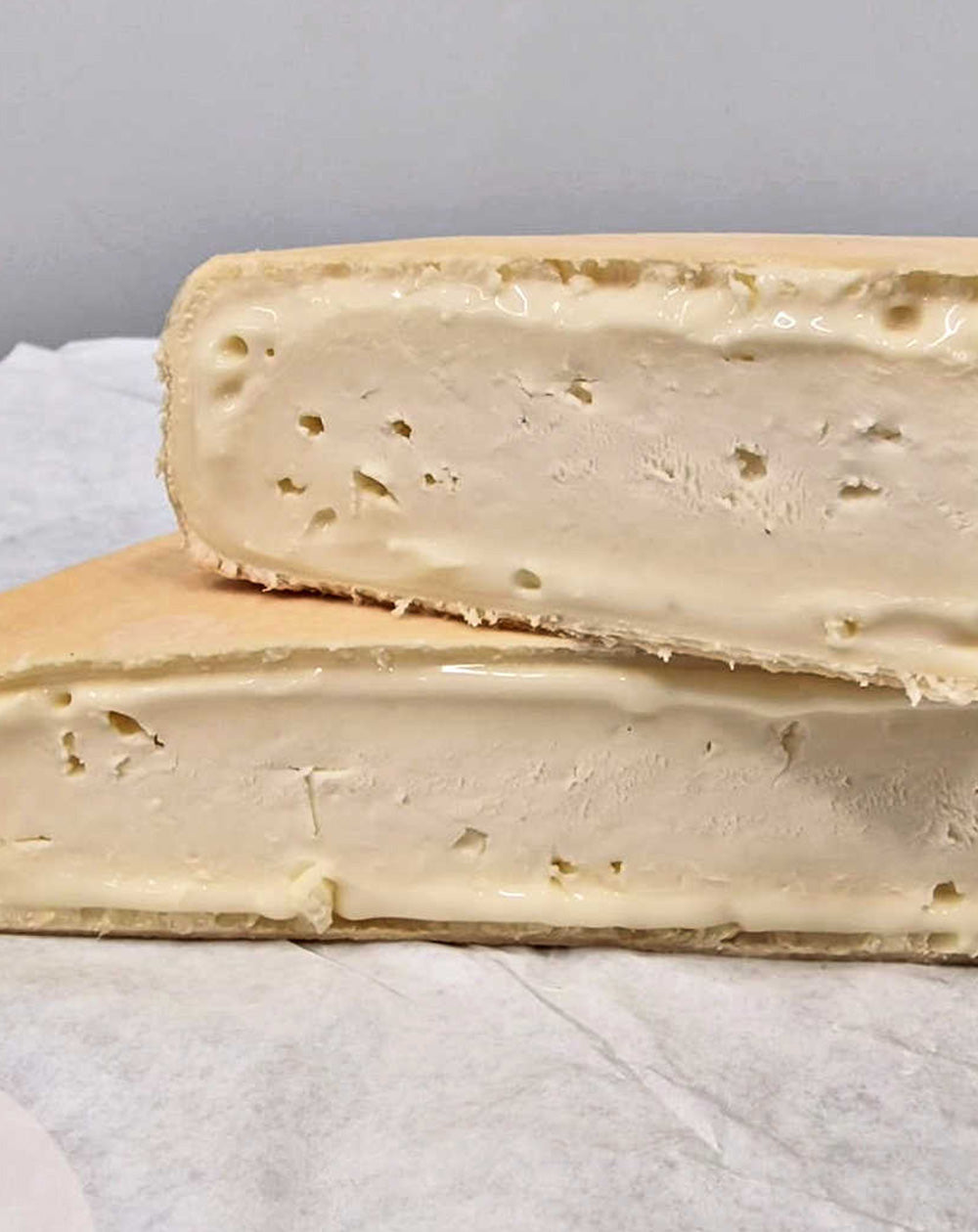 close up of paxton and whitfield evenlode cows cheese