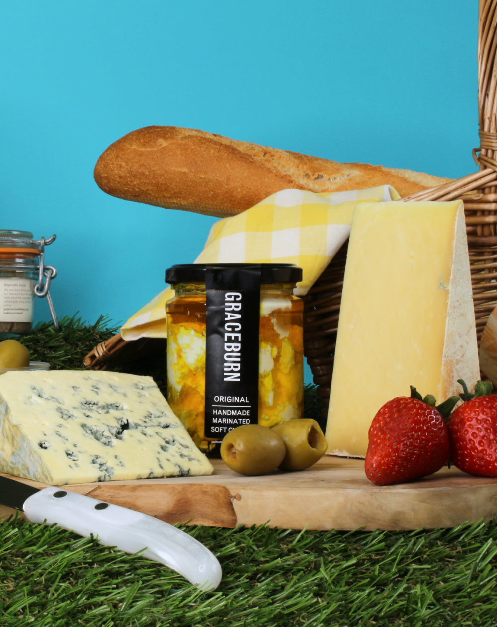 Paxton's Perfect Picnic – the ultimate selection for cheese lovers.