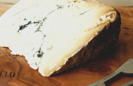 Stichelton british blue cheese 